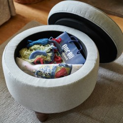 The lid is completely removable which offers a vast amount of storage space The lid is completely removable which offers a vast amount of storage space